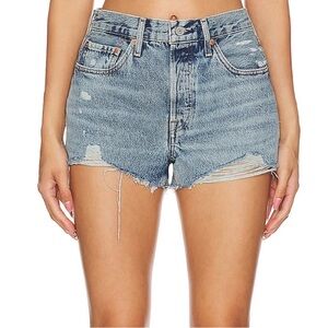 NWT LEVI’S | 501 Original Short